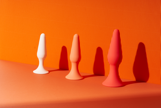 peach and cream butt plug kit