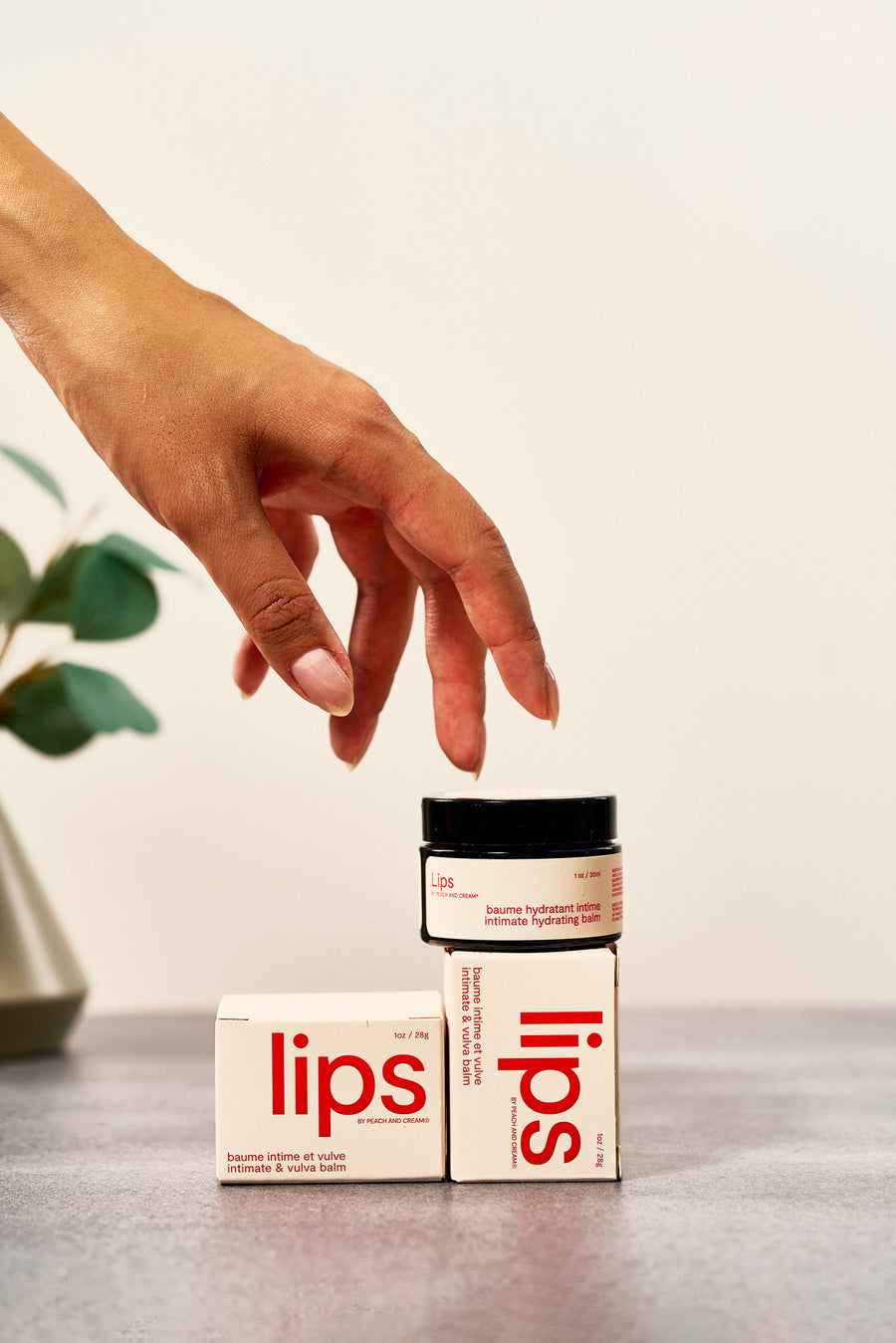 lips, on its box